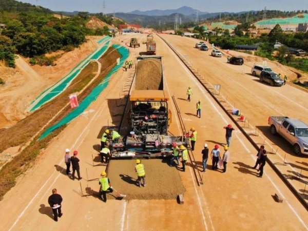 楚雄高速公路